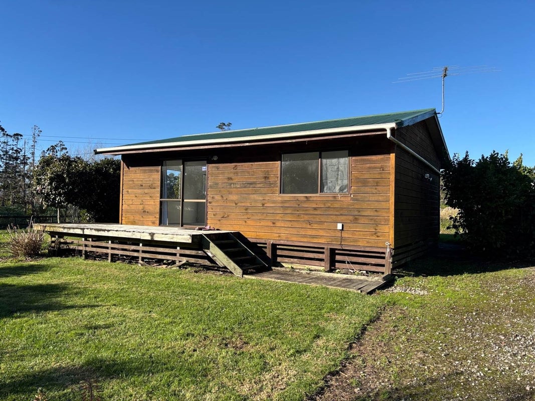 490 Paremoremo Road, Paremoremo, Auckland - Carousel 1