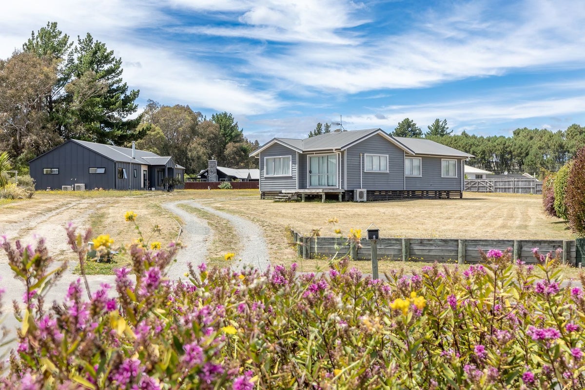 20 Wai Kite Kite Place, Motuoapa, Turangi - Carousel 24