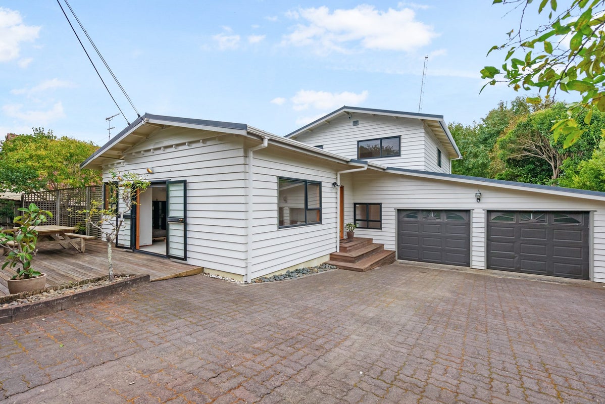 14 Nile Road, Milford, Auckland - Carousel 1