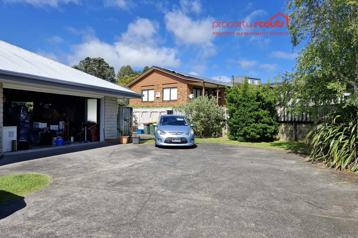 9 Fantome Place, Whalers Gate, New Plymouth - Carousel 2