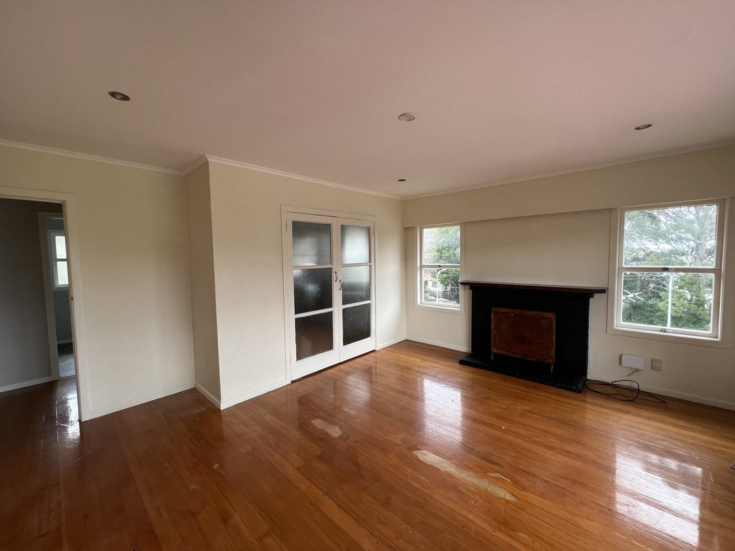 2/18 Domain Road, Panmure, Auckland - Carousel 2