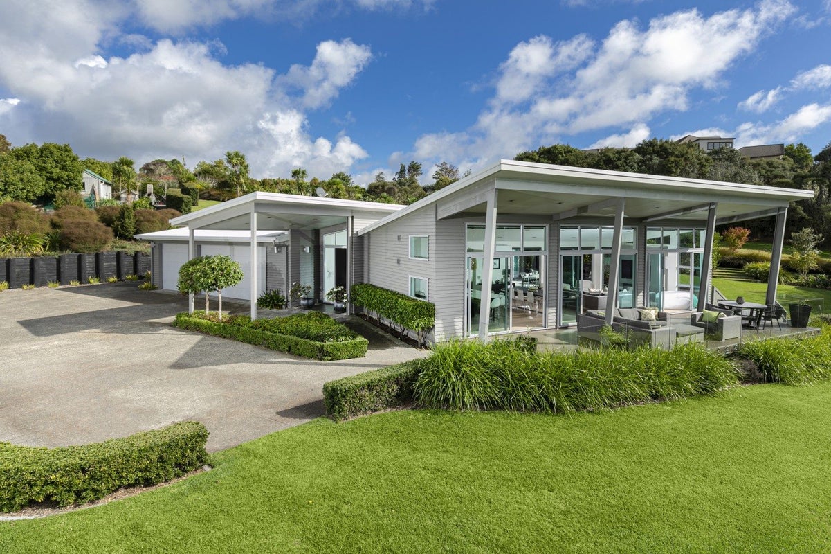 13C Tarata Court, Redvale, Albany - Carousel 1