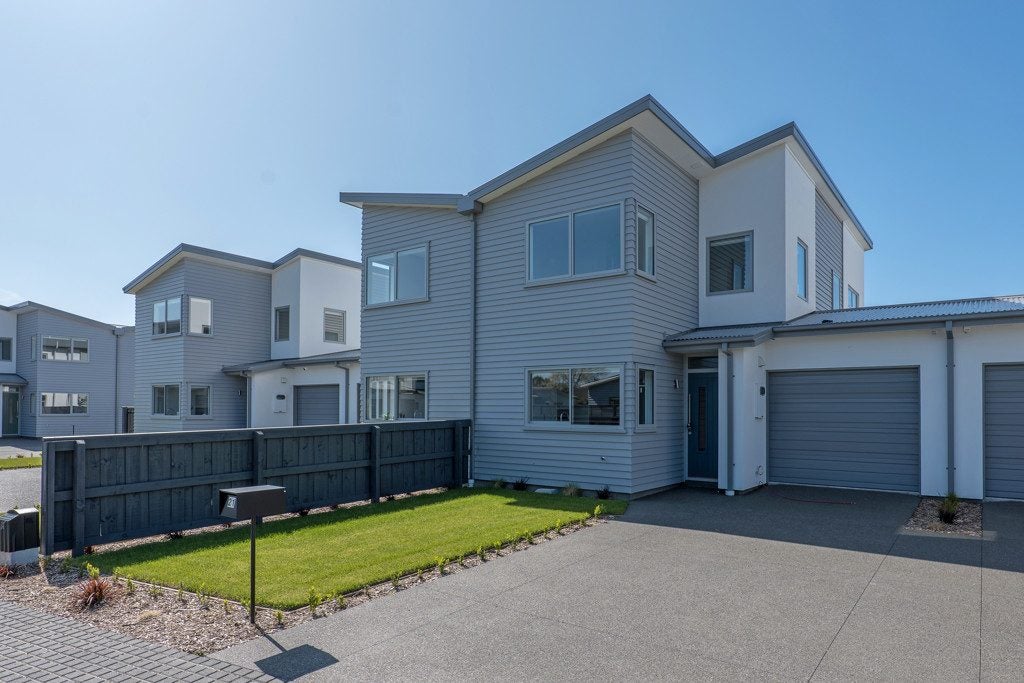 19 Kakapo Lane, Redwood, Christchurch - Carousel 1