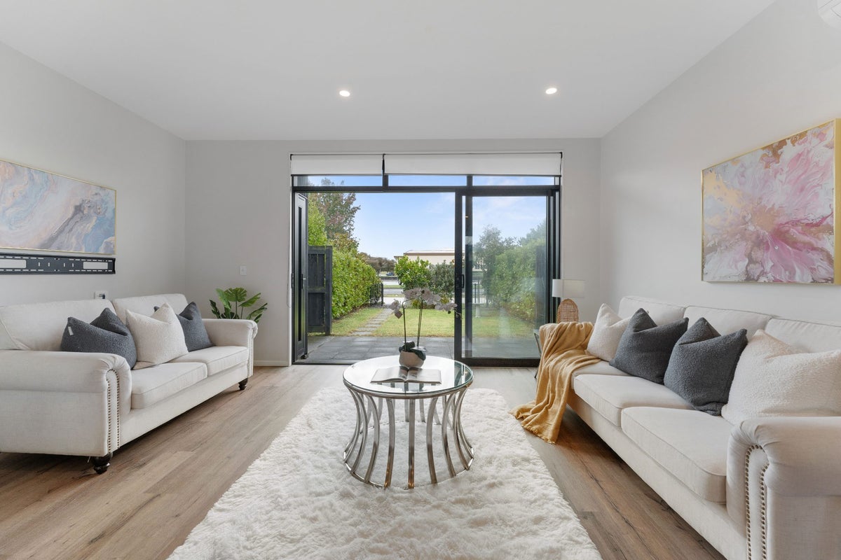 87 Walters Road, Takanini - Carousel 2