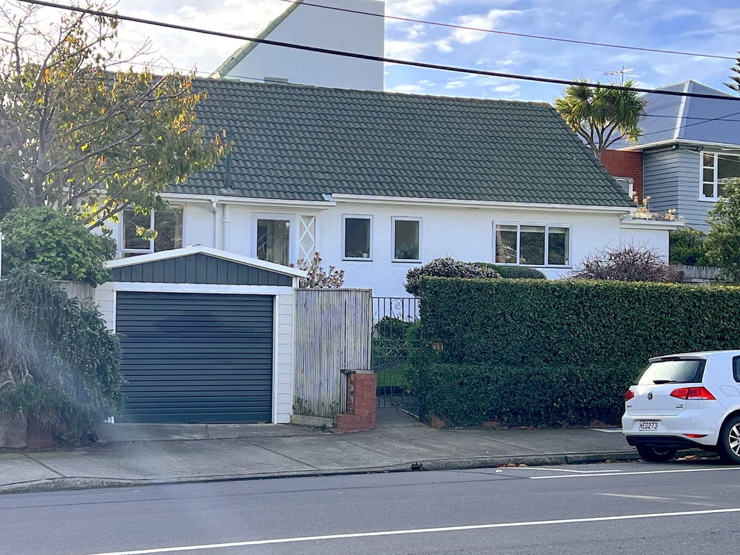 457 Broadway, Miramar, Wellington - Carousel 1