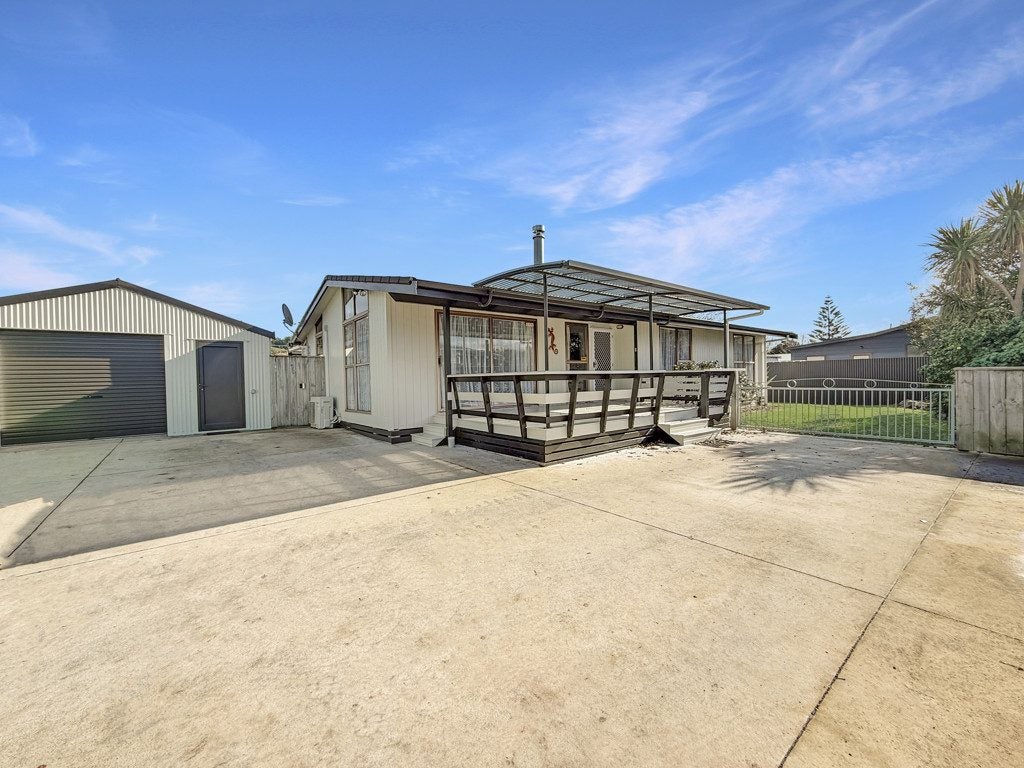 21 Steele Road, Tamarau, Gisborne - Carousel 1