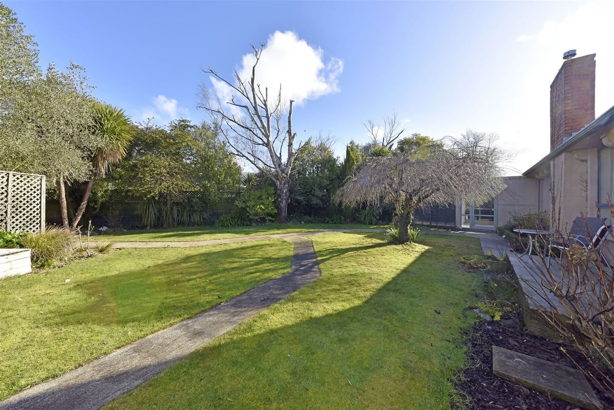 2B Downing Street, Hoon Hay, Christchurch - Carousel 19