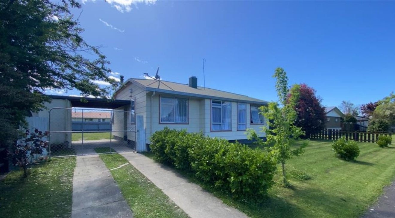 36 Livingstone Road, Flaxmere, Hastings - Carousel 1