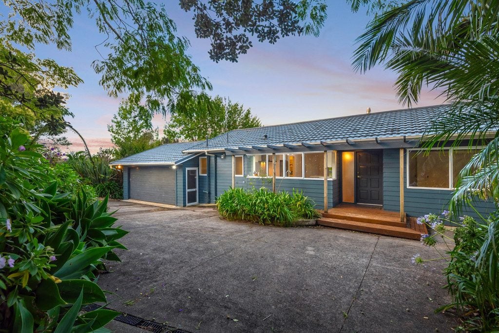 12 Whitehills Road, Waitoki, Silverdale - Carousel 2