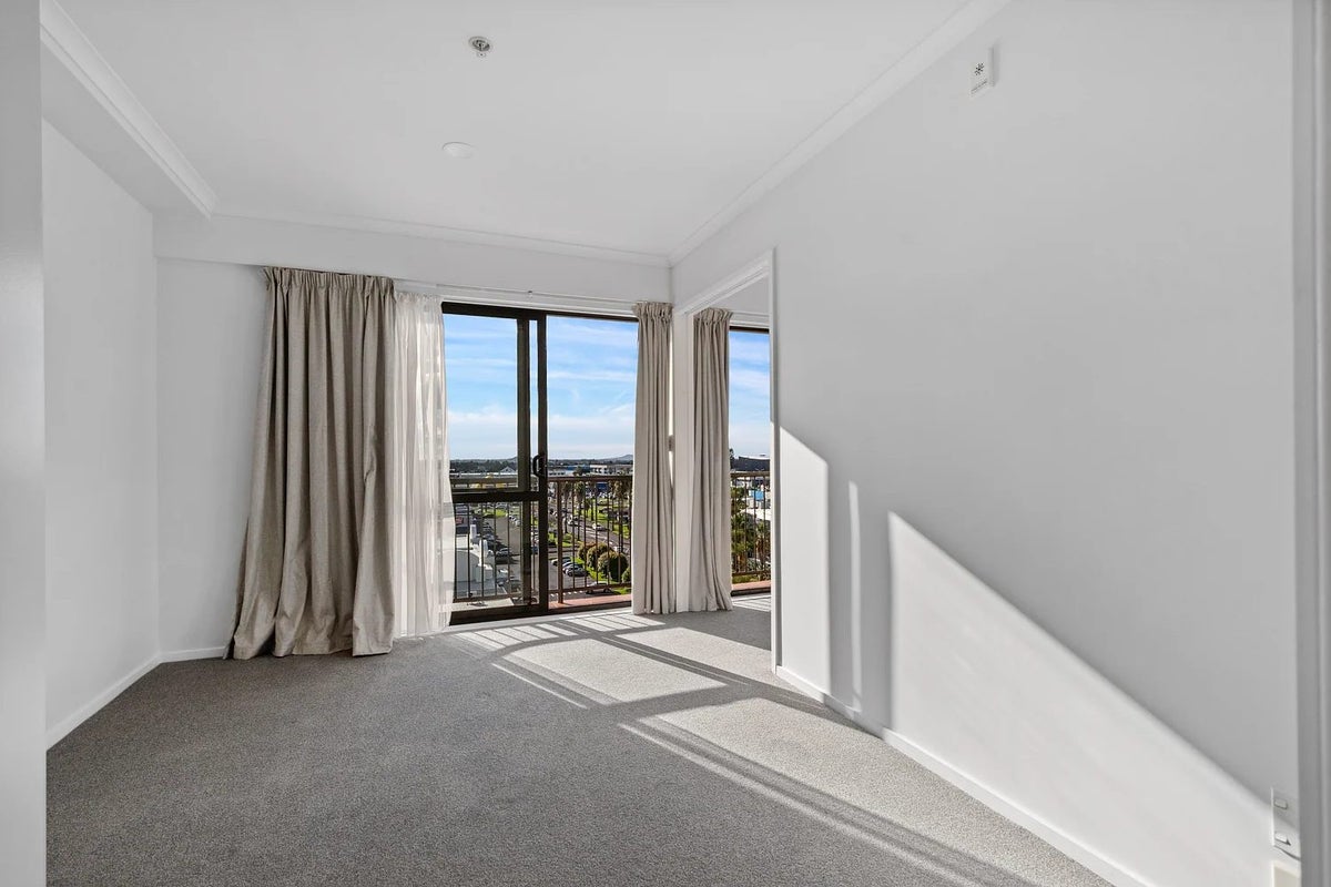 6D/18 Ronwood Avenue, Manukau, Auckland - Carousel 2