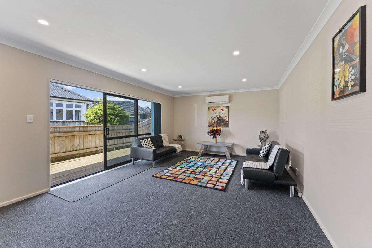 20A Granville Street, Silverstream, Upper Hutt - Carousel 2