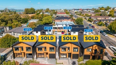 62C Royal View Road, Te Atatu South, Auckland - Carousel 1
