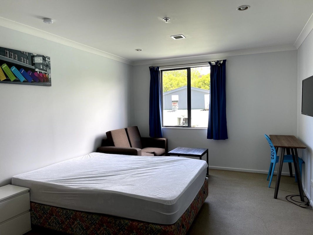 1J/160 Symonds Street, Grafton, Auckland - Carousel 2