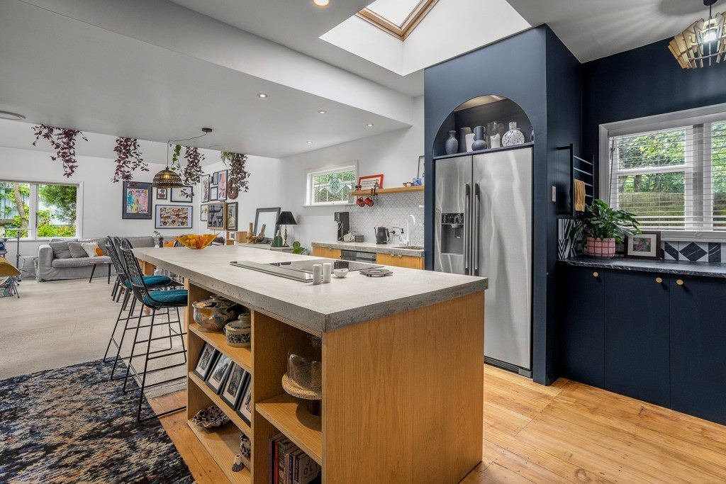 187 Muritai Road, Eastbourne, Lower Hutt - Carousel 27