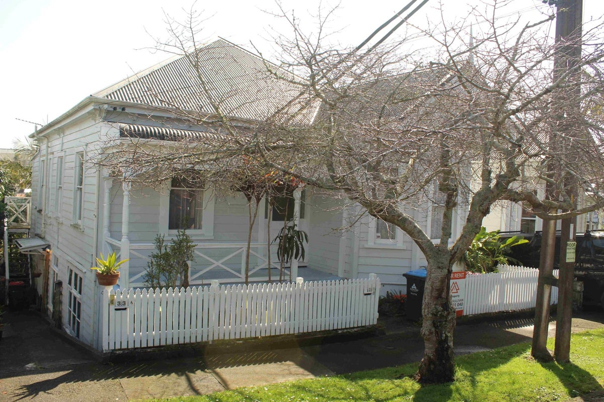 33 Aitken Terrace, Kingsland, Auckland - Carousel 1