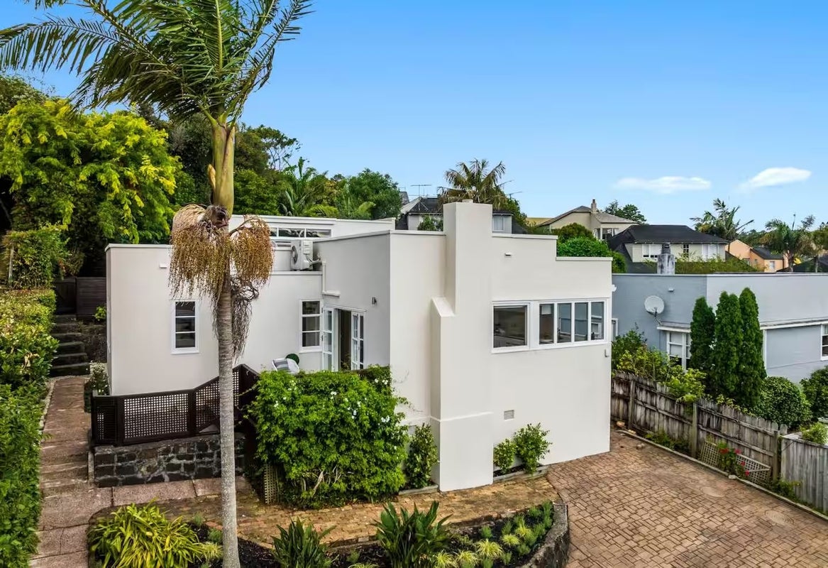 183 Orakei Road, Remuera, Auckland - Carousel 2