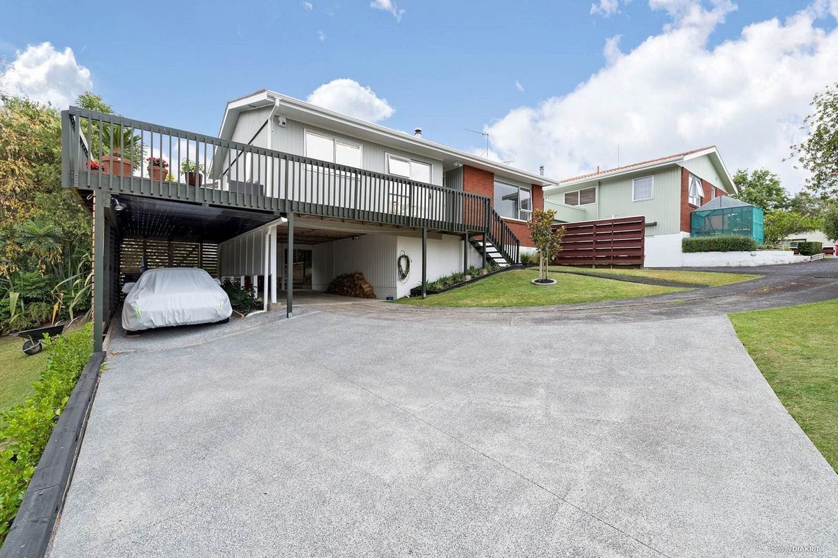 2/28 Scarlock Avenue, Browns Bay, Auckland - Carousel 17