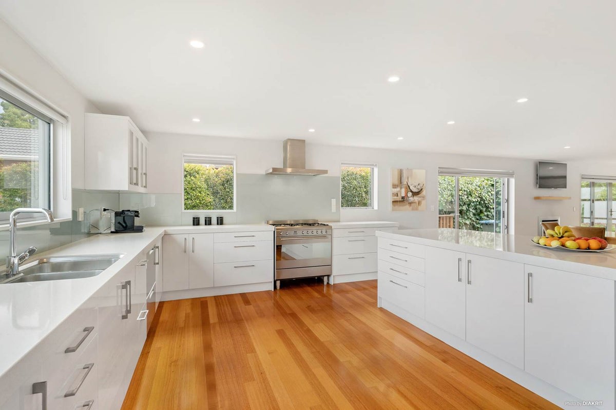 19 Kildare Avenue, Glendowie, Auckland - Carousel 2