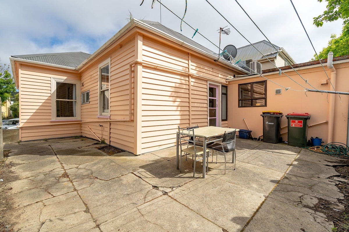33 Clyde Street, North Dunedin, Dunedin - Carousel 23