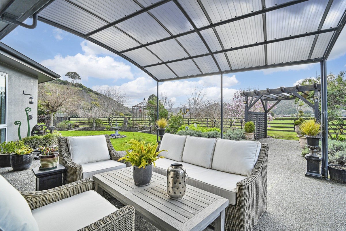 22 Sheehan Street, Bay View, Napier - Carousel 1