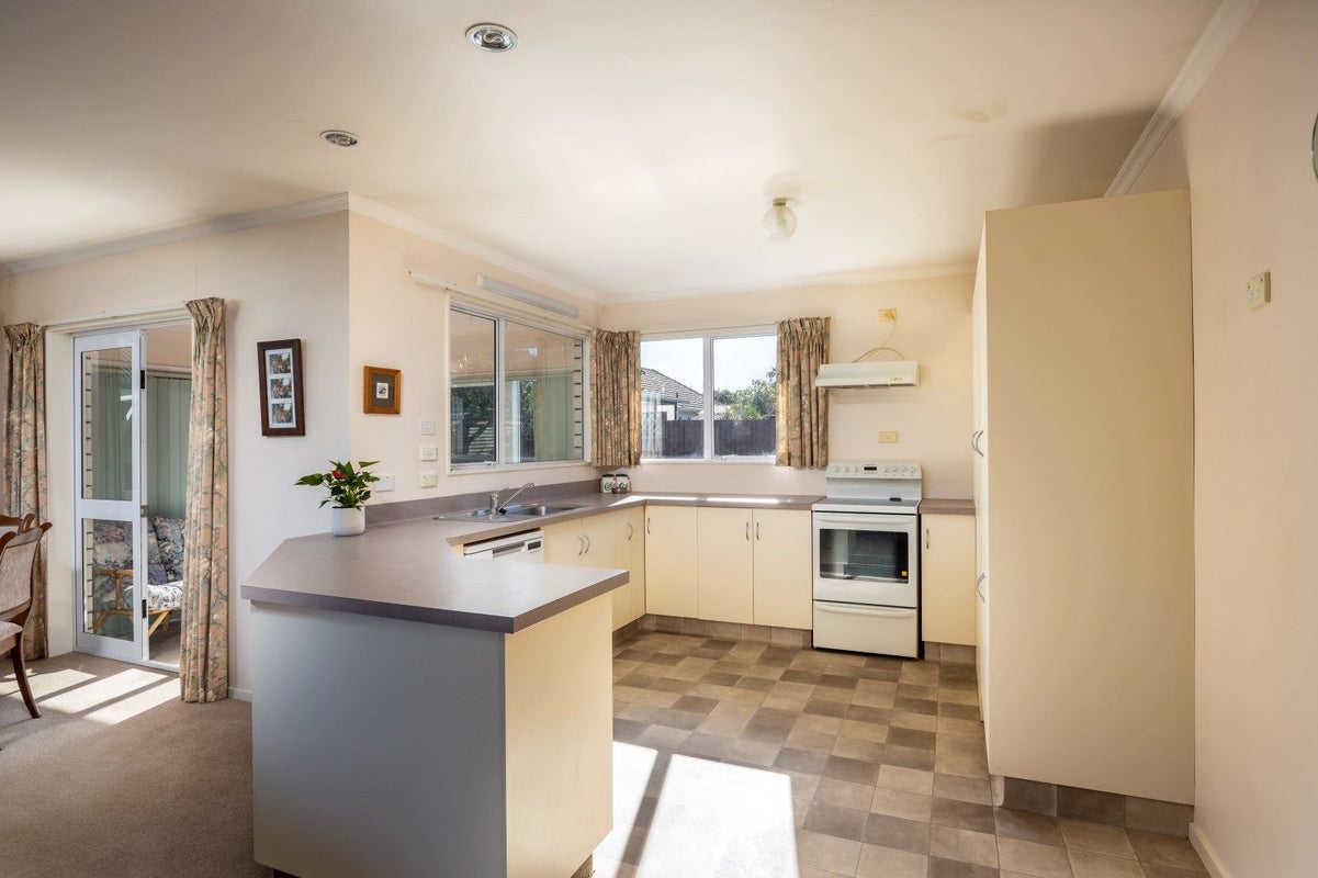 1 Wrantage Street, Westown, New Plymouth - Carousel 2