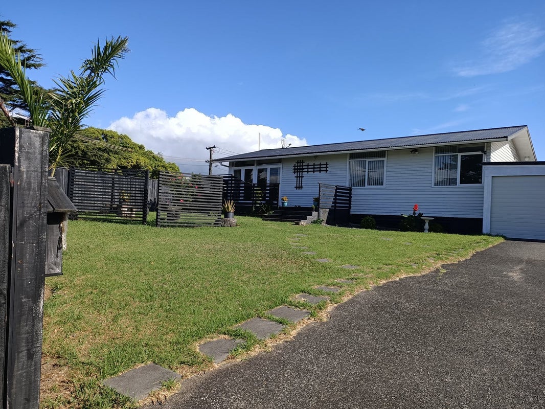 19 Fields Road, Manurewa, Auckland - Carousel 1