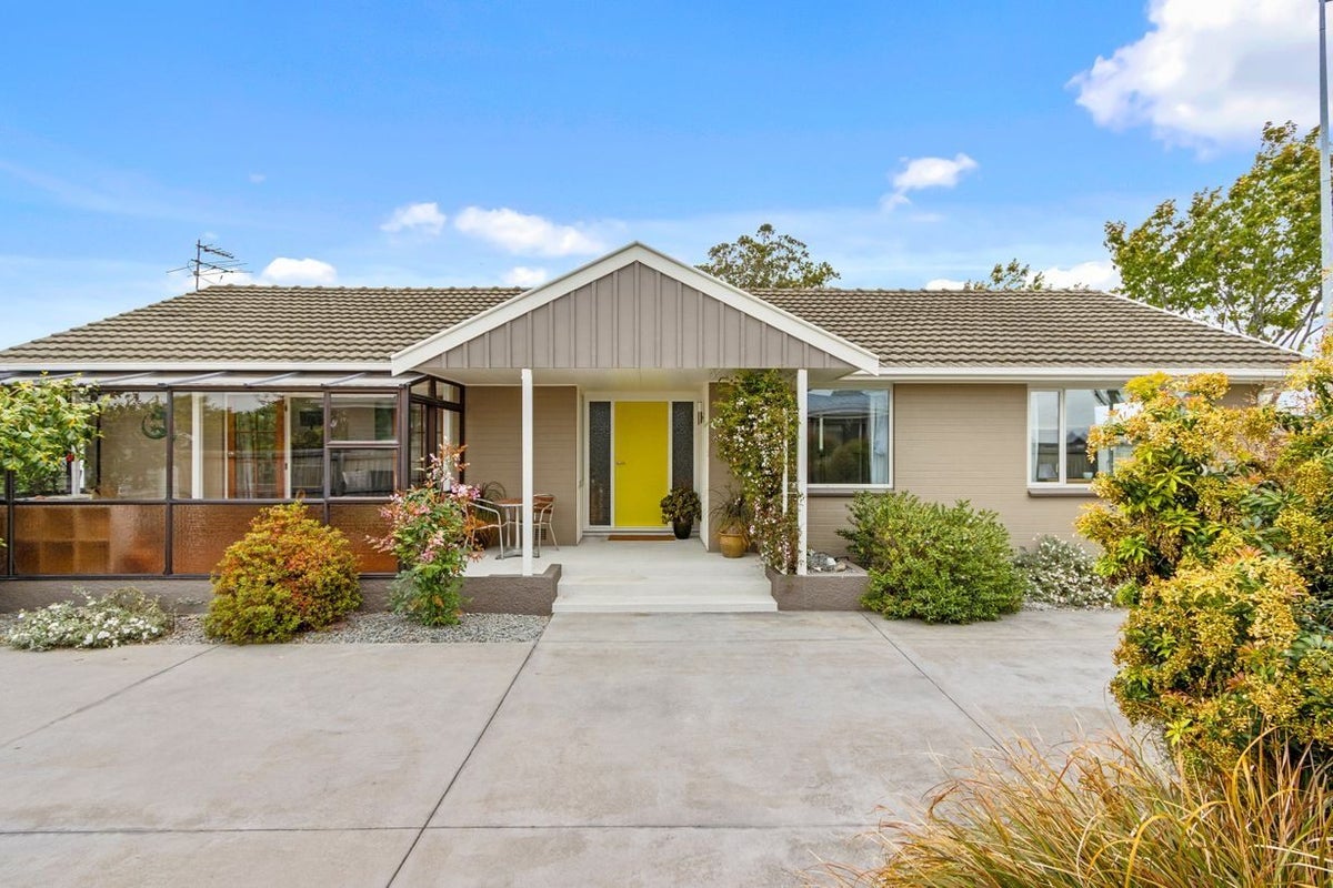324 Yaldhurst Road, Avonhead, Christchurch - Carousel 12