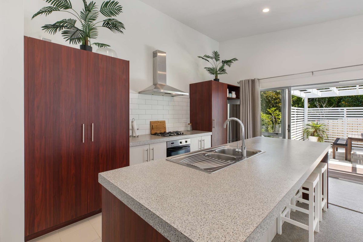 21 Carento Way, Stanmore Bay, Whangaparaoa - Carousel 2