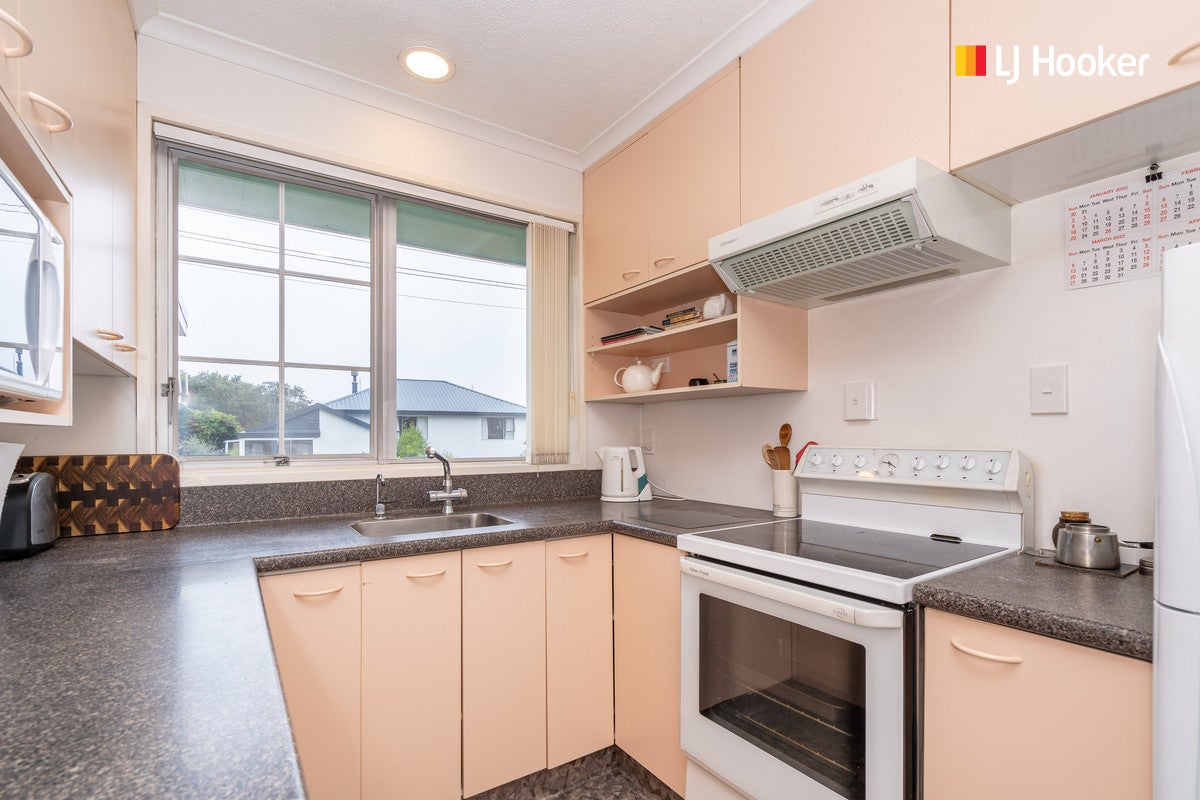 11 Mavis Street, Saint Clair, Dunedin - Carousel 2