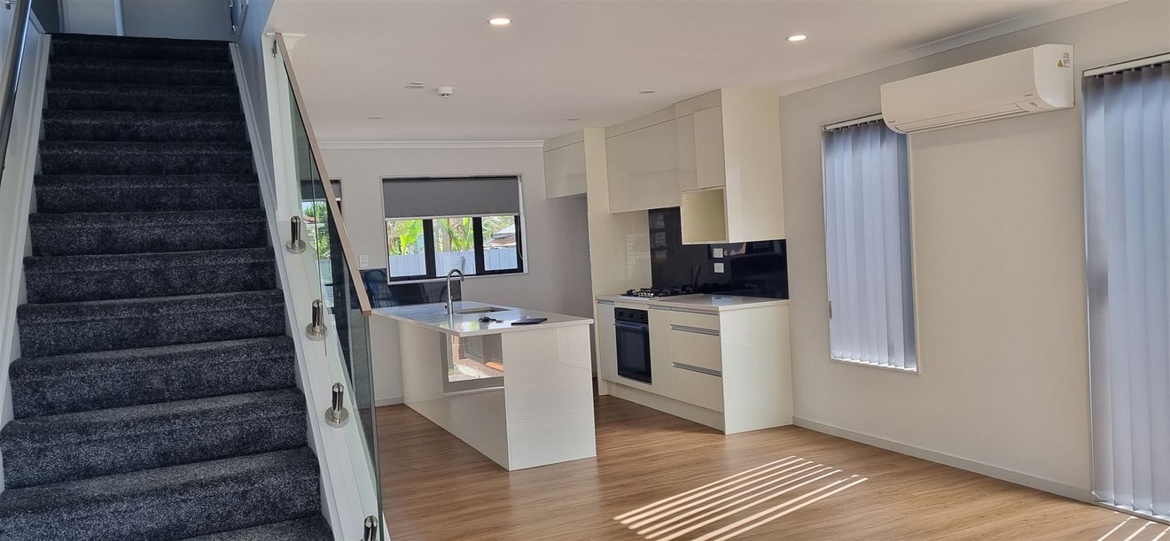 715C Massey Road, Mangere, Auckland - Carousel 2