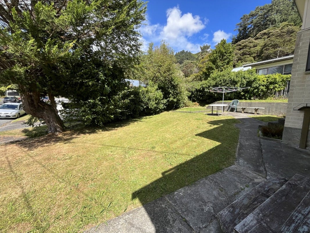 11 Crawford grove, Naenae, Lower Hutt - Carousel 10