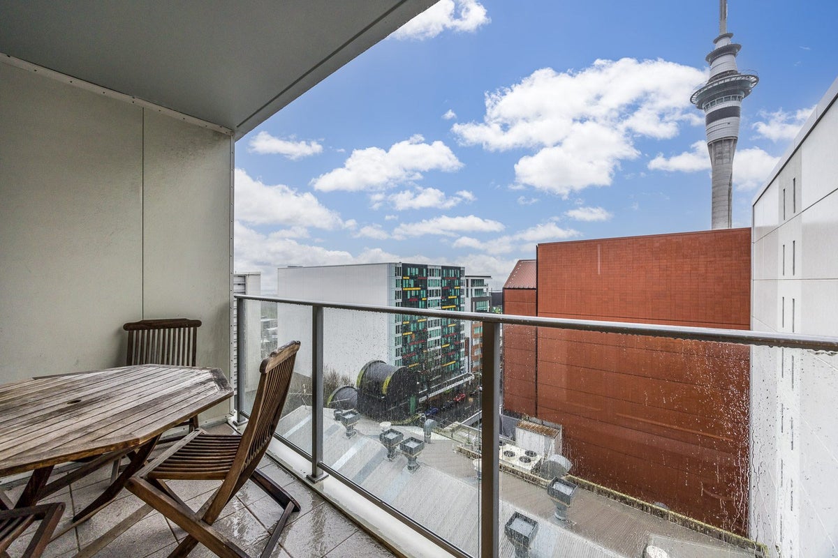 1107/152 Hobson Street, Auckland Central, Auckland - Carousel 2