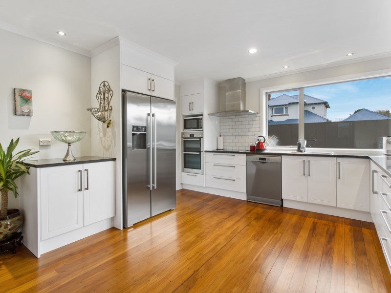 201 Le Cren Street, Seaview, Timaru - Carousel 2