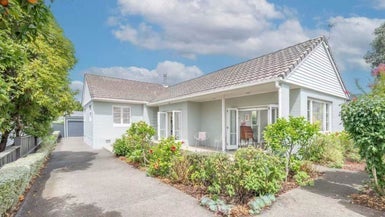29 Tasman Avenue, Mount Albert, Auckland - Carousel 1