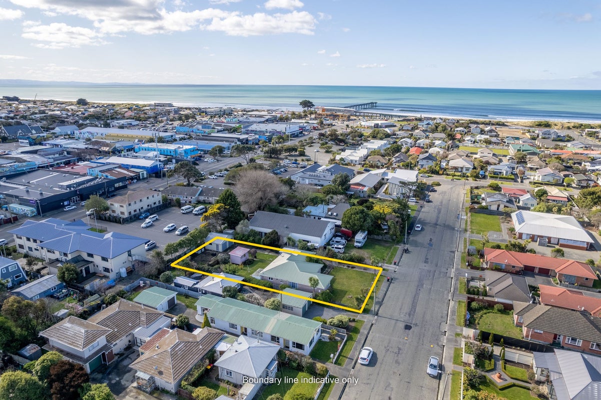 24 Collingwood Street, New Brighton, Christchurch - Carousel 2