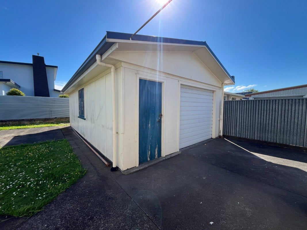 21 Monrad Street, Highbury, Palmerston North - Carousel 20