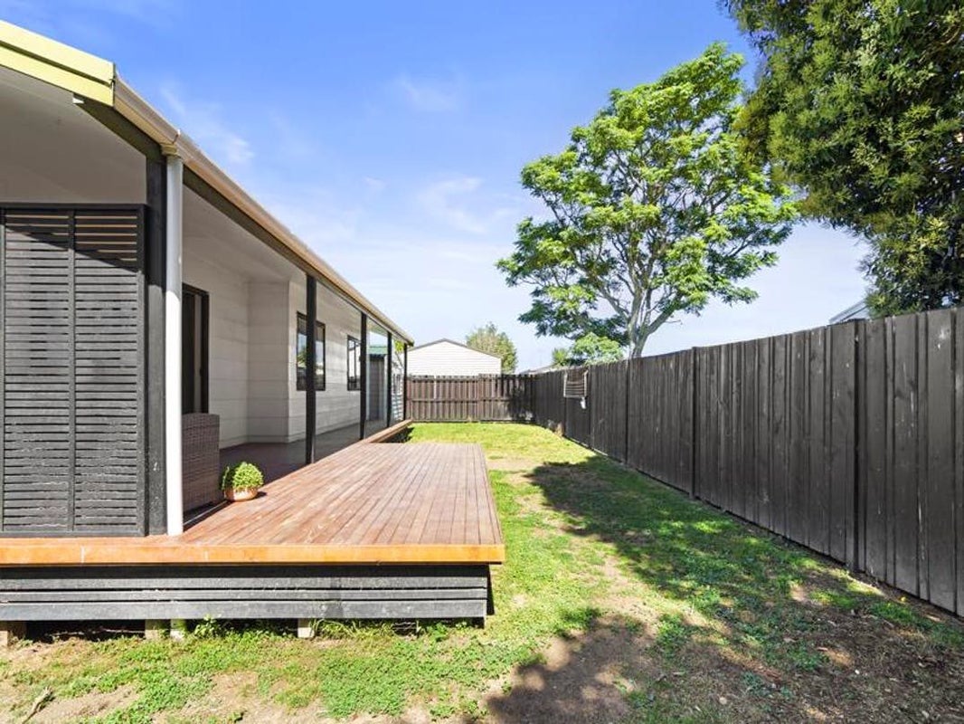 16B Kentucky Crescent, Nawton, Hamilton - Carousel 9