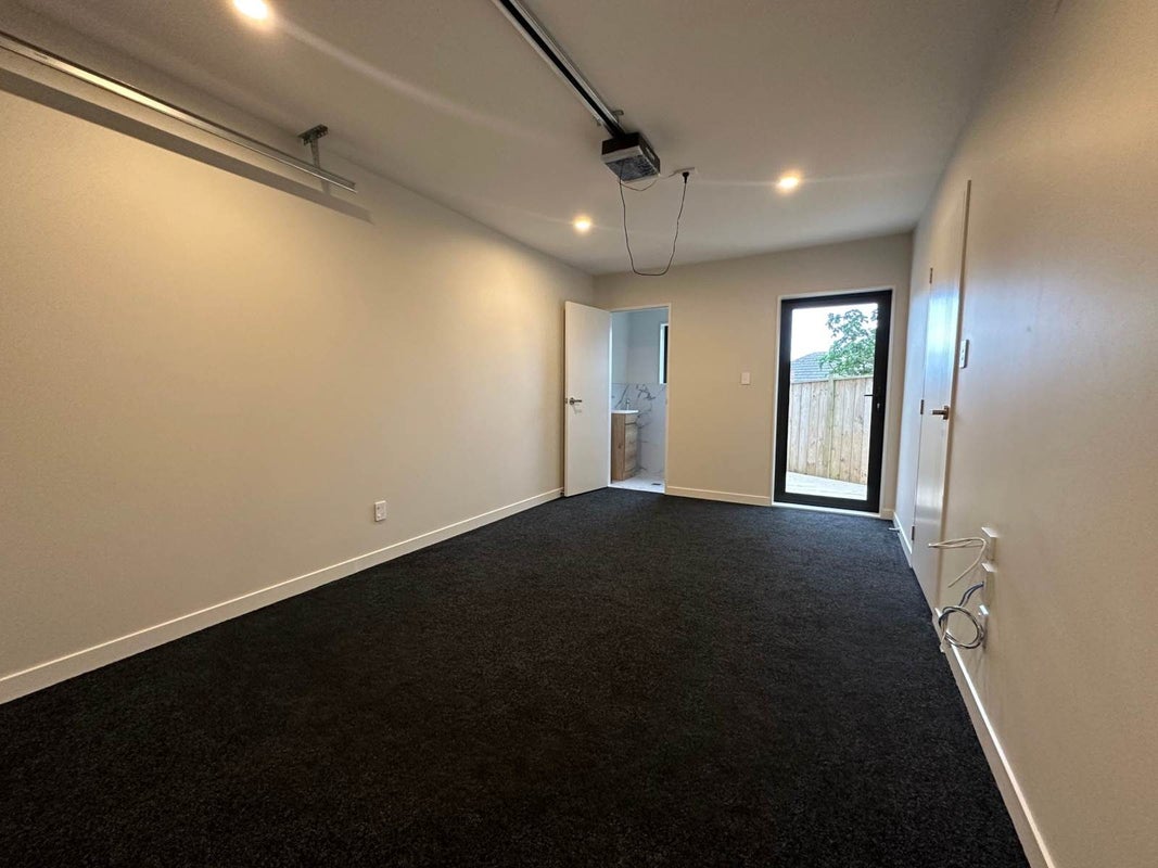 4/6 Delemere Place, Glen Innes, Auckland - Carousel 12