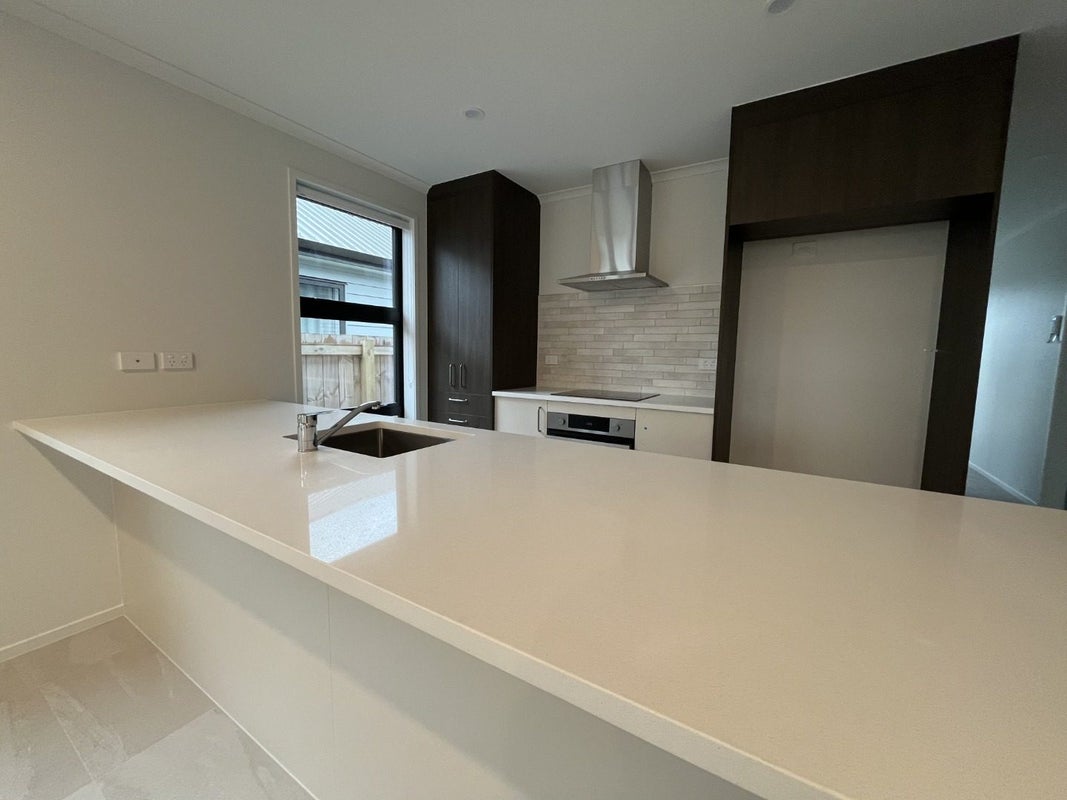 51 Rorotu Avenue, Karaka, Papakura - Carousel 2