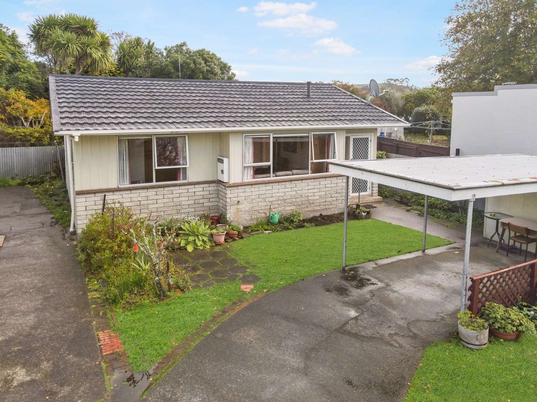 1B Cumbrae Place, Aramoho, Whanganui - Carousel 1