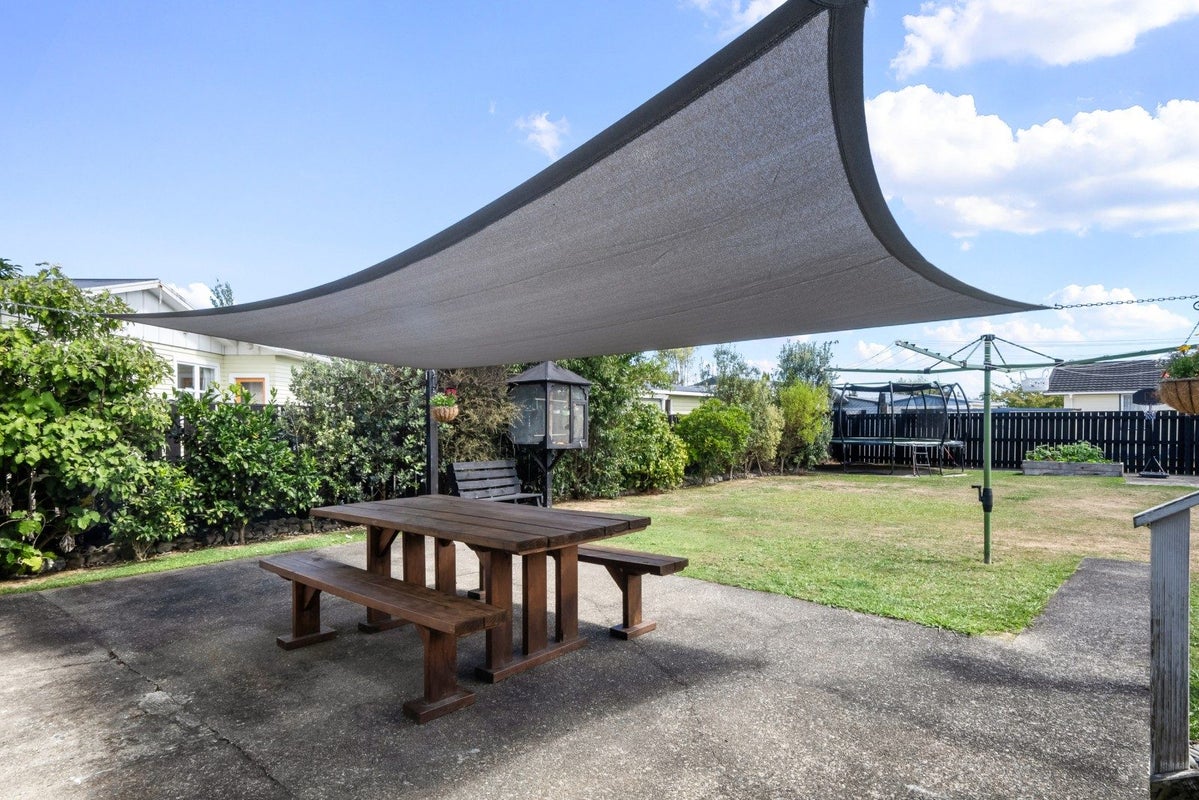 40 Balmoral Street, Levin, Levin - Carousel 2