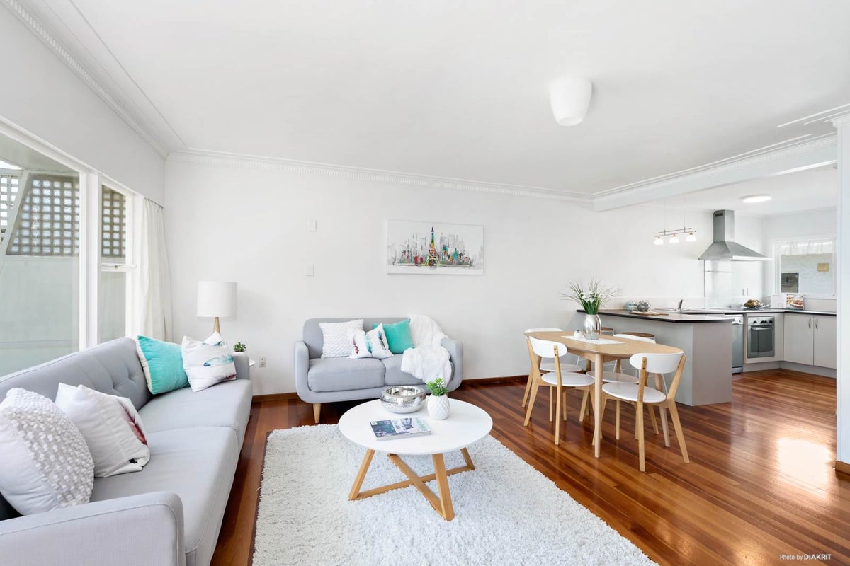 2/18 King Edward Avenue, Epsom, Auckland - Carousel 2