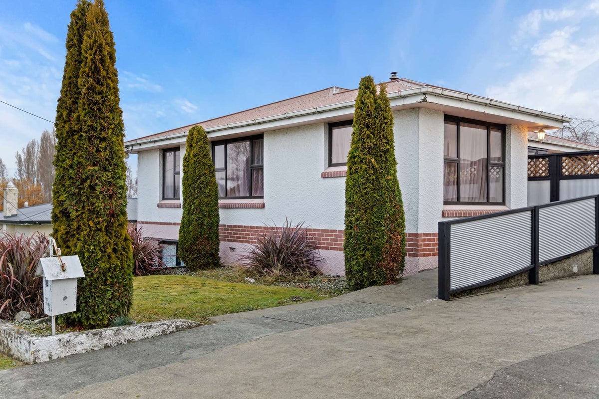 33 Gordon Terrace, East Gore, Gore - Carousel 1