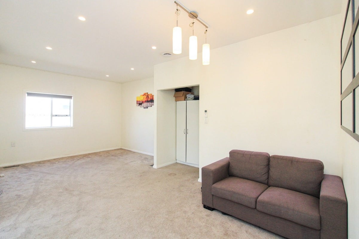 4 Meadows Avenue, Waiwhetu, Lower Hutt - Carousel 2