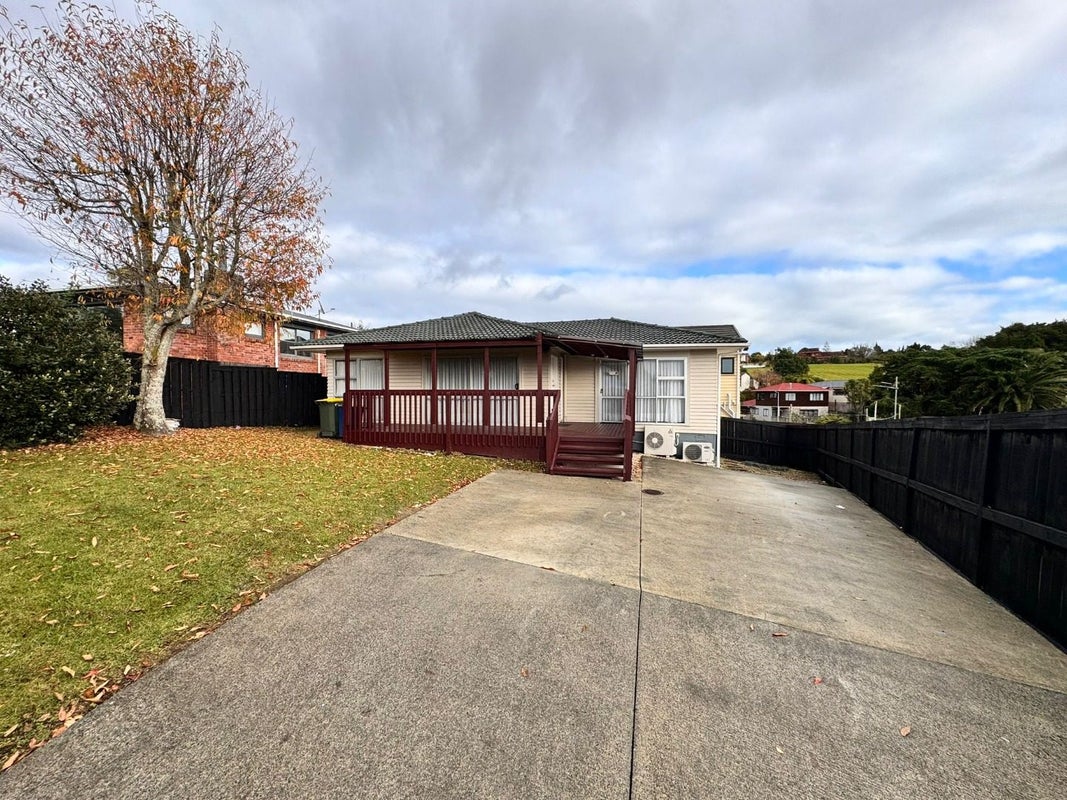 18B Kirby Street, Glendene, Auckland - Carousel 2