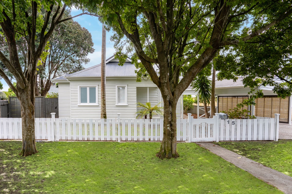 15 Mead Street, Avondale, Auckland - Carousel 2