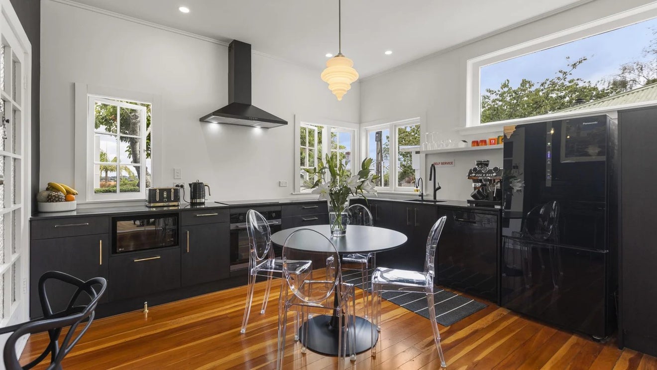 20 Rautangi Road, Mount Eden, Auckland - Carousel 2