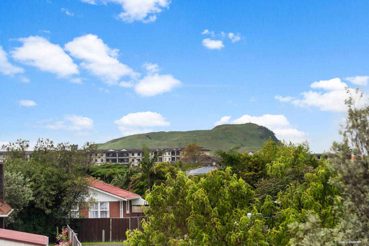 3/106 Celtic Crescent, Ellerslie, Auckland - Carousel 2