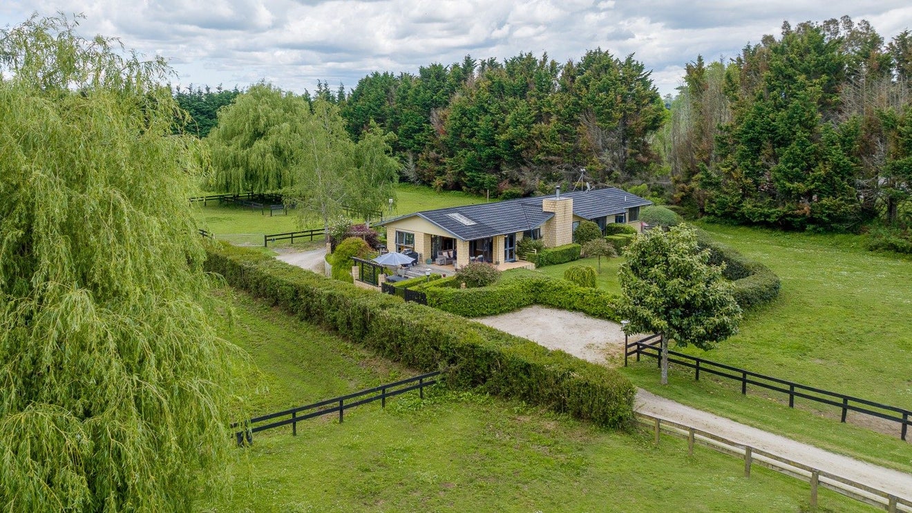 191 Hautapu Road, Pukemoremore, Cambridge - Carousel 1