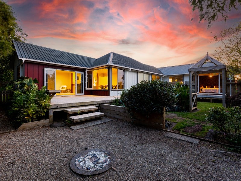 53A Lismore Street, Merrilands, New Plymouth - Carousel 2